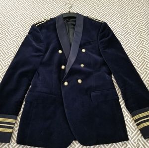 Zara's midnight velvet blazer.